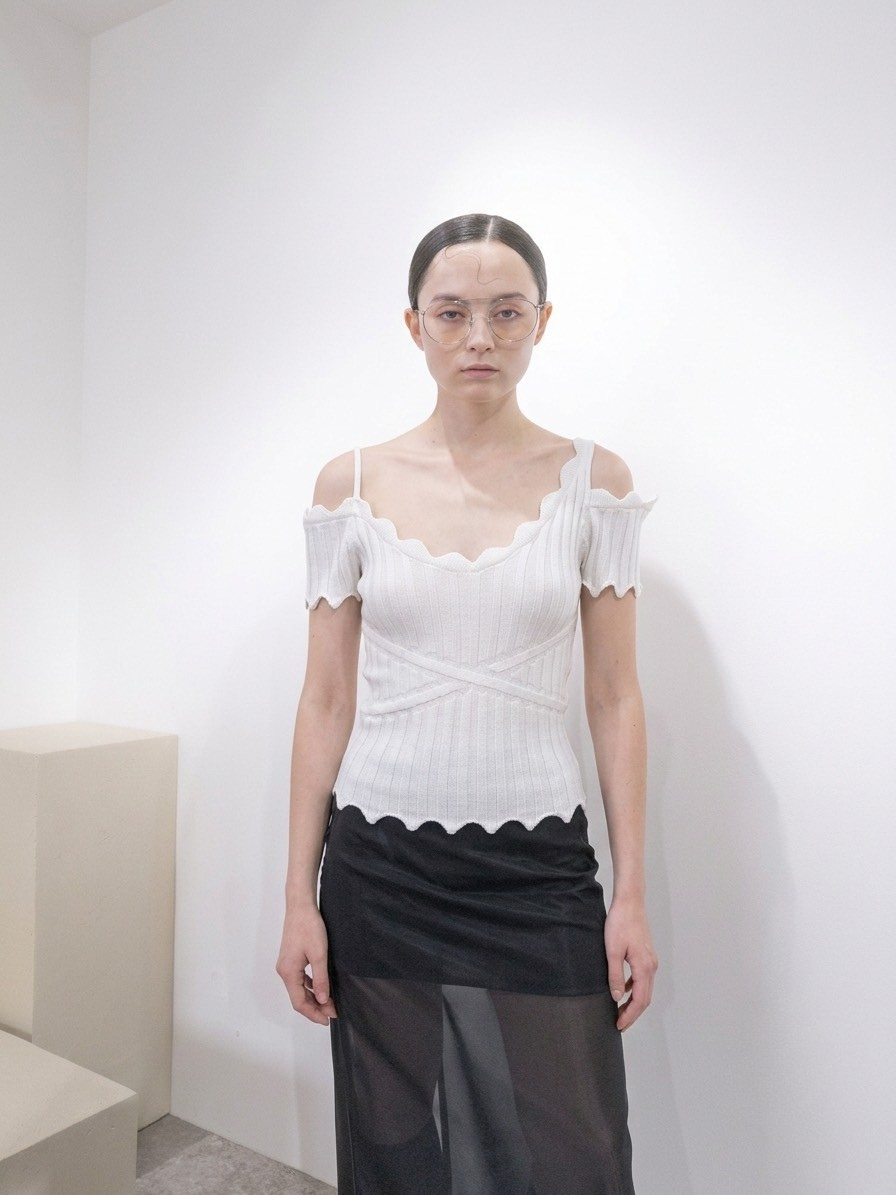 Dropped Shoulder Knit Top（WHT）