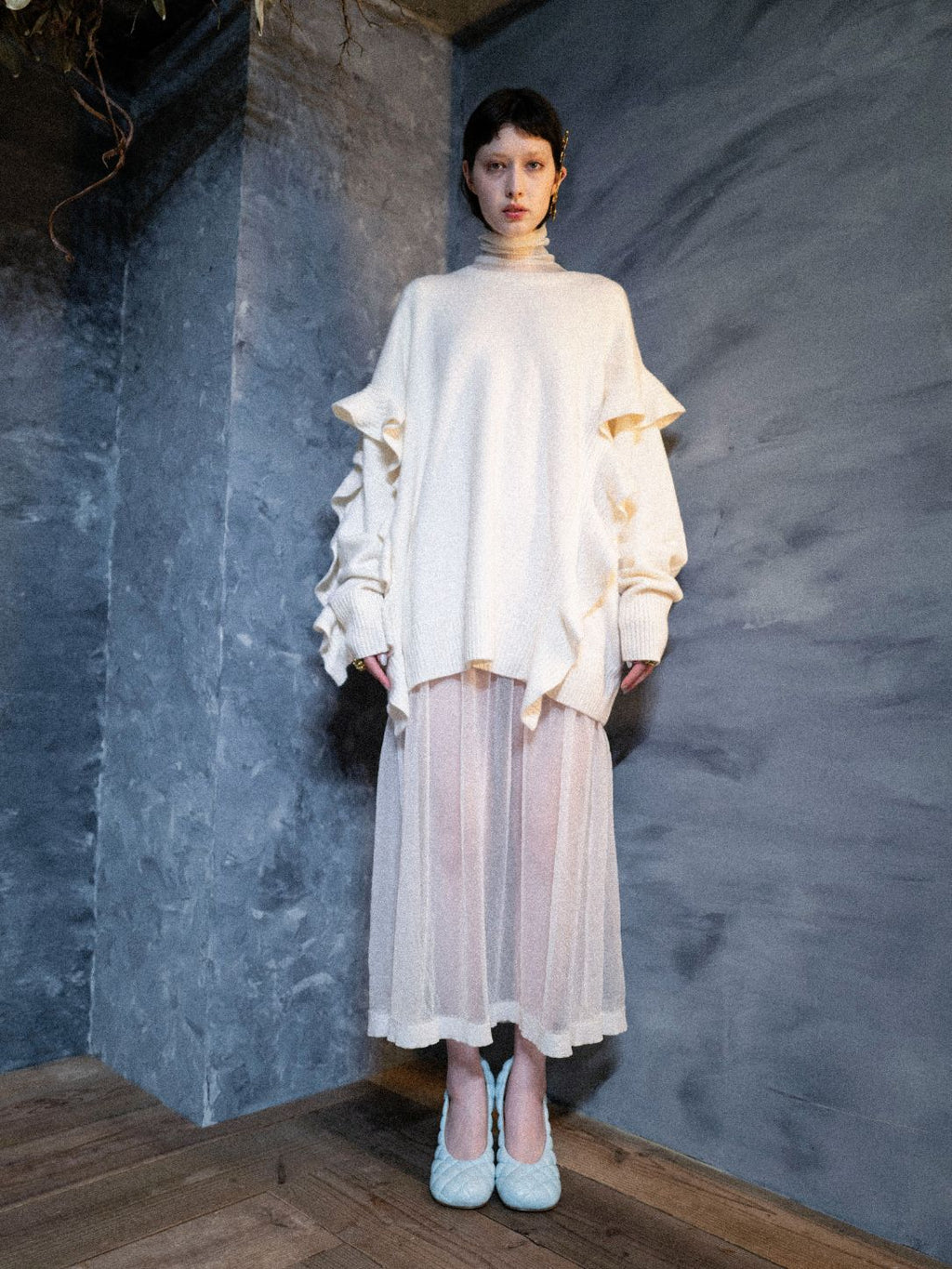 Cashmere Ruffle Over-sized Knit