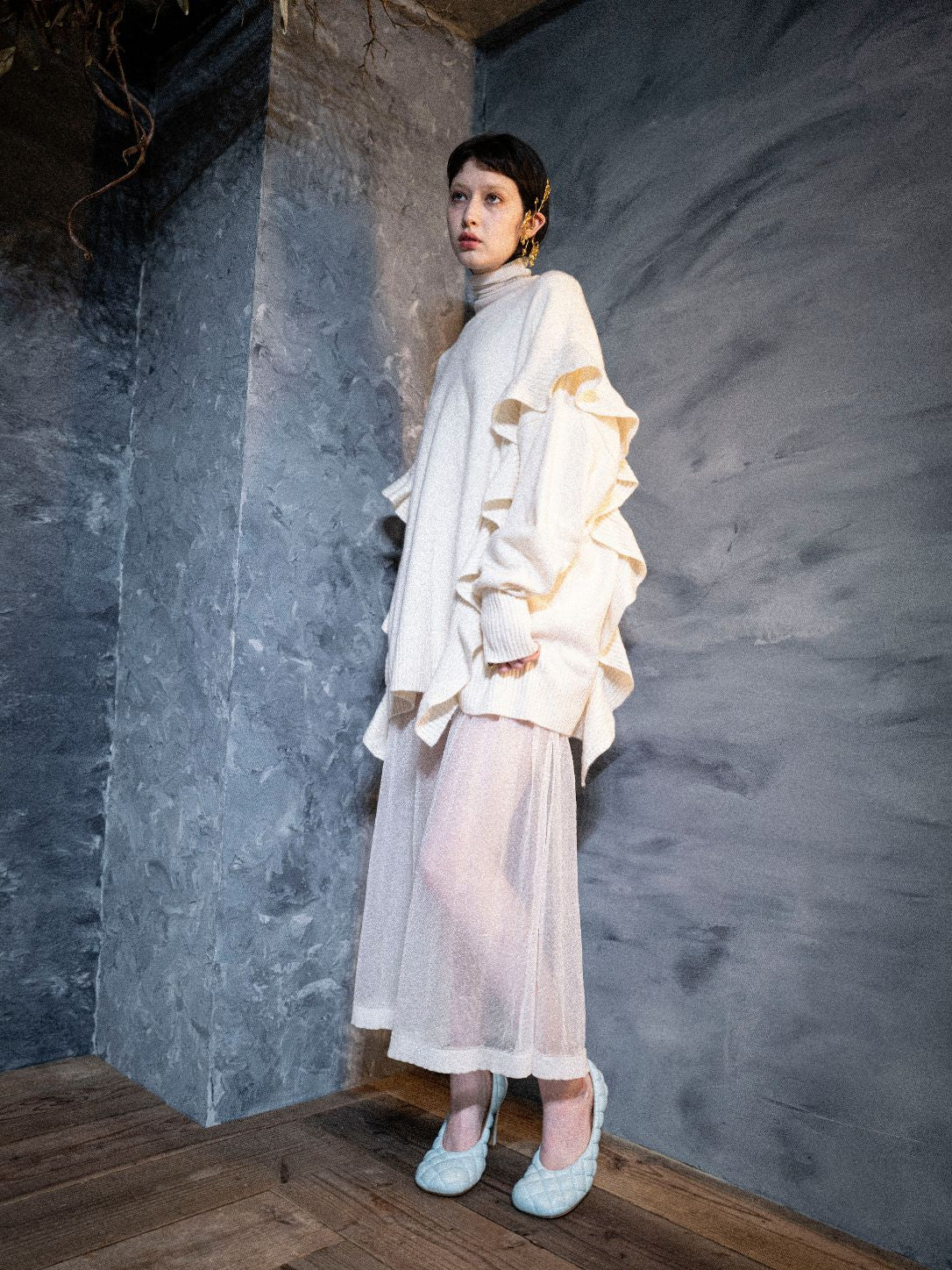 Cashmere Ruffle Over-sized Knit
