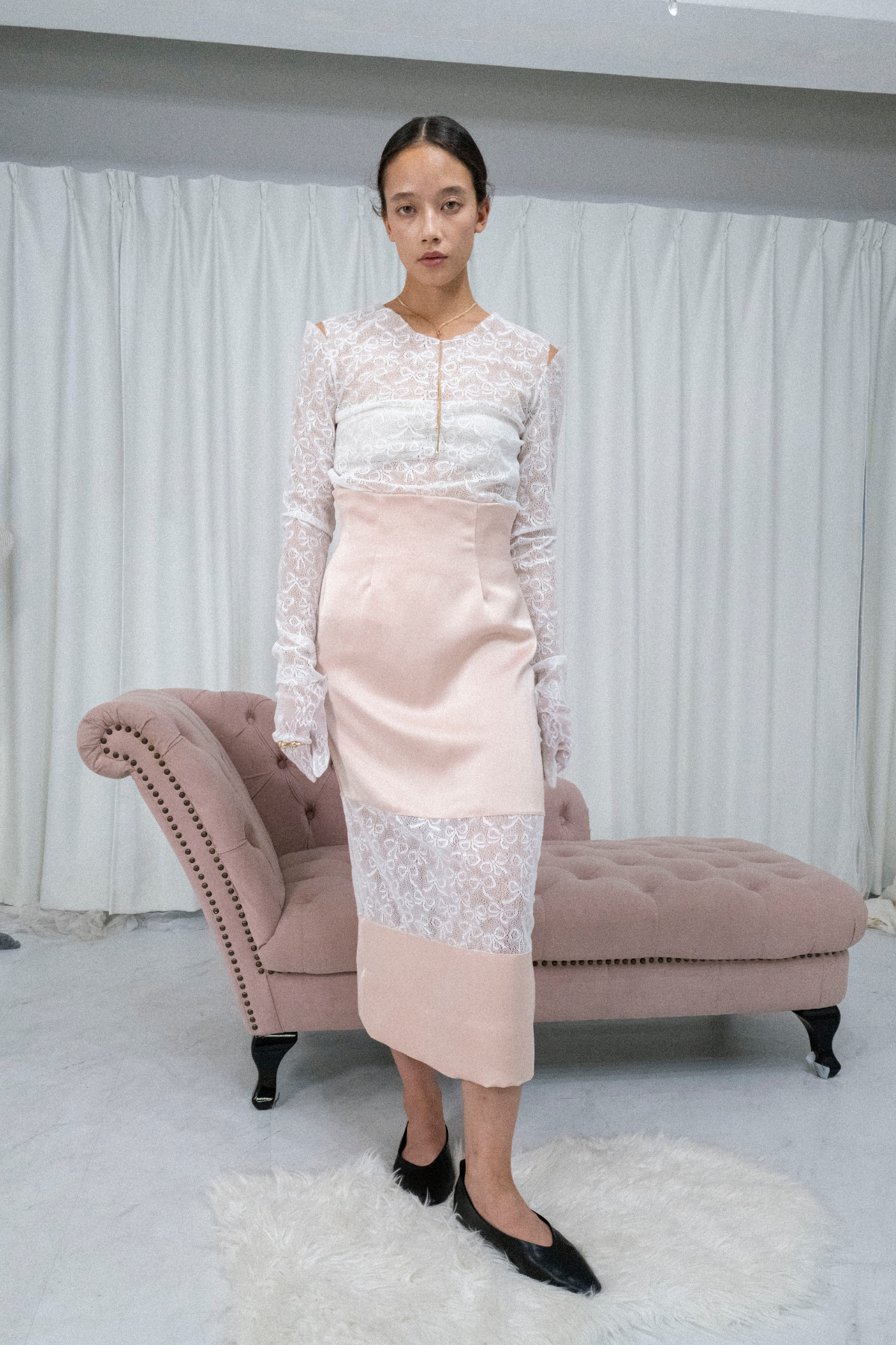 Bow Pattern Lace Long-sleeve Top